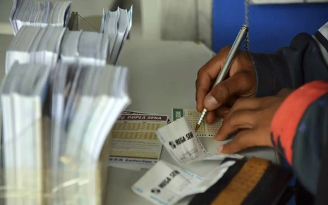 Folheto das loterias feitas pela Caixa